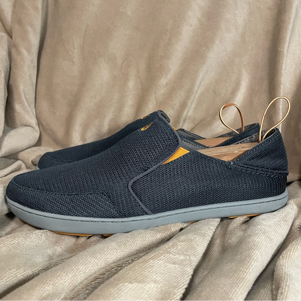 OluKai Men's Nohea Black Slip-On Mesh Sneakers with Dark Shadow. - Picture 2 of 8